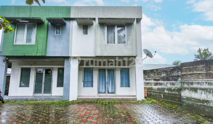 2-Story House with SHM, 7 Minutes to Aeon Mall Sentul City, Ready for KPR J-43015