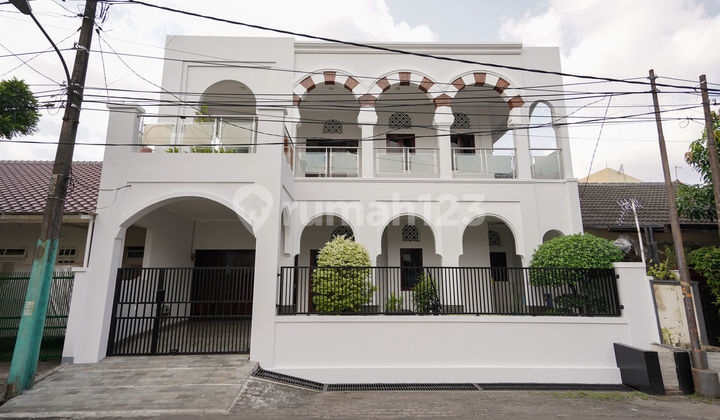 Rumah LB 320 Strategis 15 Mnt ke LRT Jatibening Dibantu KPR J-18465 Rumah LB 320 Strategis 15 Mnt ke LRT Jatibening Dibantu KPR J-18465