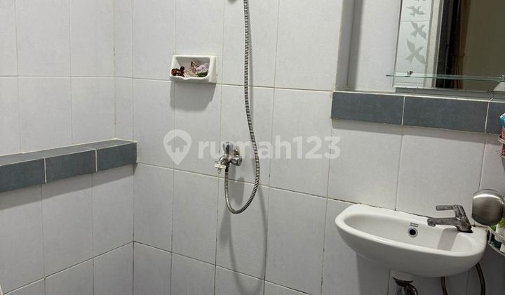 Spacious 1-Story House in Bekasi Near Mall and School Flood-Free J37005 2