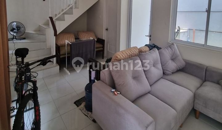 Rumah Strategis 8 Menit ke Mall Paradise Walk Serpong Siap Huni J23178 2