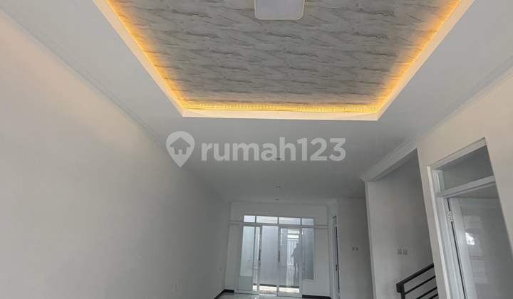 Rumah Baru Minimalis 2 Lantai Lokasi Strategis di Turangga Kota Bandung