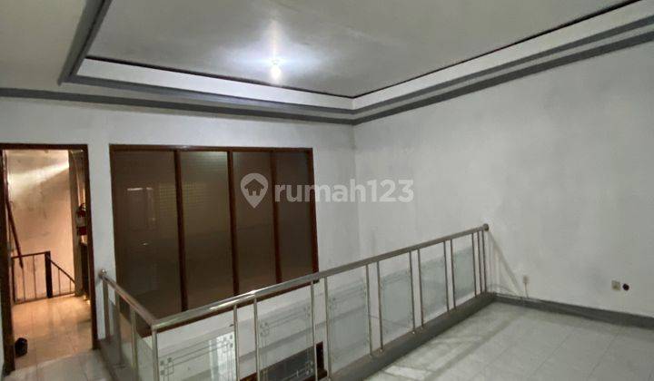 Murah Rumah Besar Minimalis 2 Lantai Siap Huni Lokasi Strategis 2