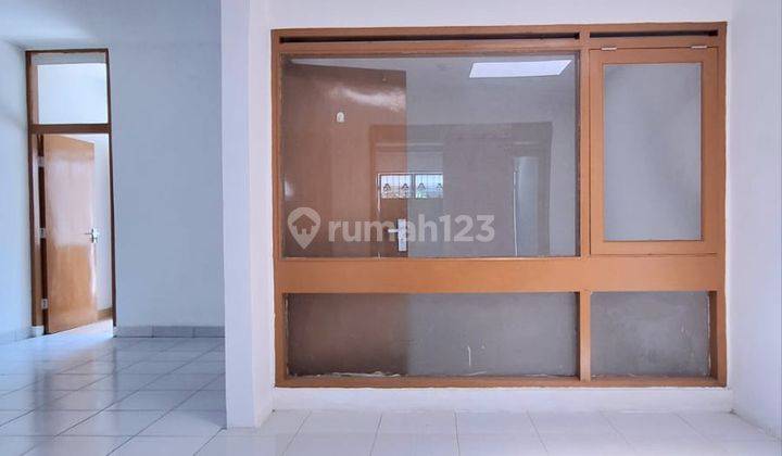 Rumah Siap Huni Bisa Untuk Kantor Sudah Renovasi Lokasi Strategis Tengah Kota 2