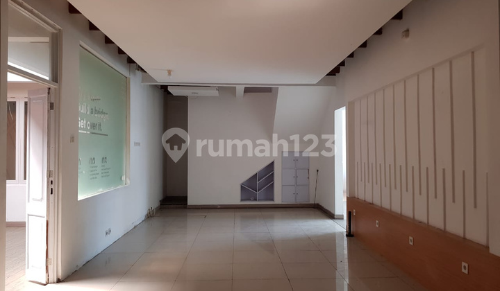 DIJUAL BANGUNAN ATAU RUMAH SANGAT COCOK UNTUK KANTOR DI TURANGGA 2