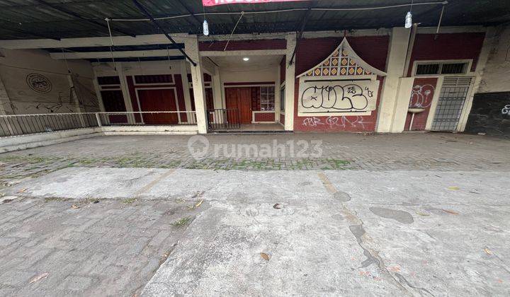 DISEWAKAN BANGUNAN TEMPAT USAHA DI PUSAT KERAMAIAN JALAN TERUSAN BUAH BATU 1