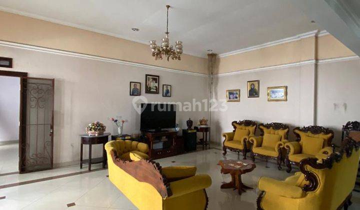 Rumah 2 Lantai Siap Huni Kondisi Baik Dalam Komplek Sangat Terawat Harga Nego 1