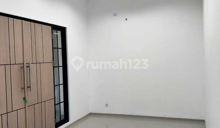 Rumah Minimalis Siap Huni Terawat Lokasi Strategis Di Buahbatu Bkr Kota Bandung