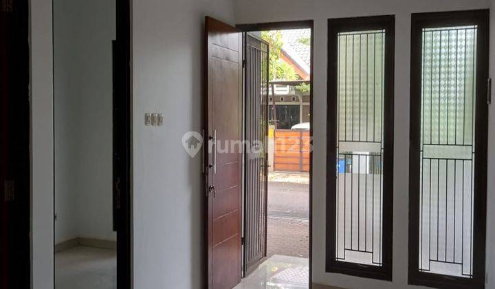 Rumah Minimalis Siap Huni Harga Murah Komplek Mewah Jarang Ada! 1