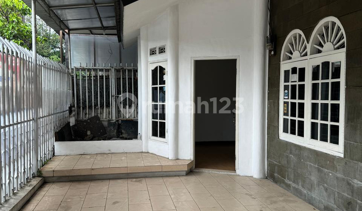 Two-story House in Suryalaya Buahbatu, Bandung City