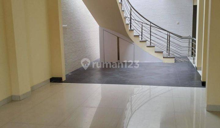 Dijual Cepat Rumah 2,5 Lt Renov di Premier Pavilion Jakarta Barat 1