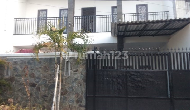 Quick Sale 2-Storey House in Jati Raya Area, Cengkareng, West Jakarta