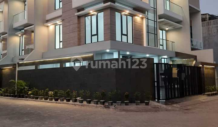 Rumah Mewah Brand New 2 Type Area Taman Permata Sunter Jakarta Utara 