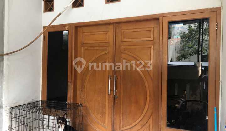 For Sale Strategic & Ready to Occupy 1.5-Story House in Rawamangun Area, East Jakarta 2