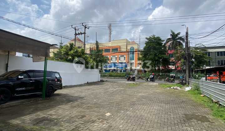 Premium Location 3-Storey Ruko in Kranji Area Near Kranji Train Station 2