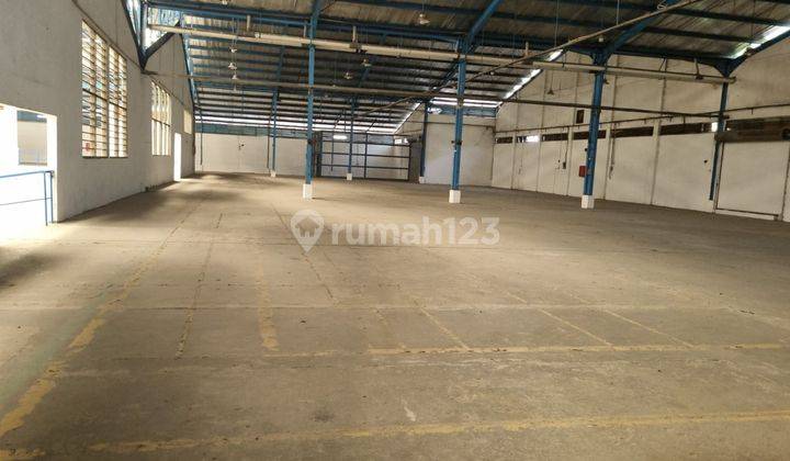 Disewakan Gudang Lokasi Strategis & Siap Pakai di Jalan Halim Jakarta Timur 2
