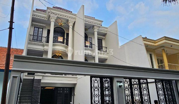 Rumah baru american classic pejaten bart 2