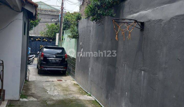 Rumah condet 2 lantai siap huni tanpa PR 2