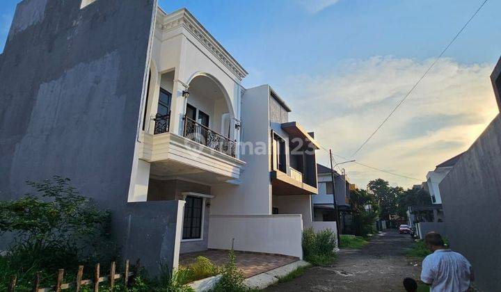 Rumah 2 setengah lantai Galaxy residence kebagusan  1