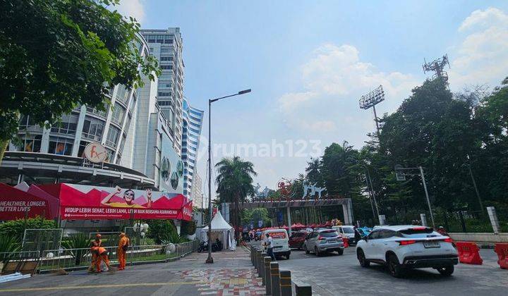 Rumah tua hitung tanah area patal senayan jaksel 1