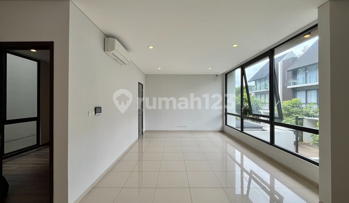 For Sale House In Serenia Hills Sierra - 3 Bedroom