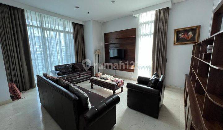 ruang keluarga essence darmawangsa apartment 3 br