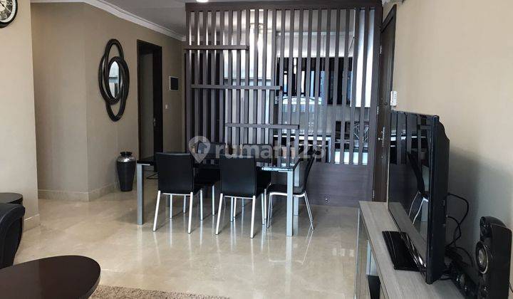 ruang makan residence 8 at senopati 4br