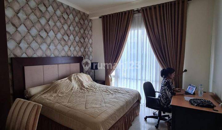 For Rent Unit Senayan Residence 2BR + 1 Private Lift 1