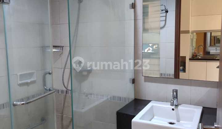 kamar mandi sahid sudirman residence 1 br