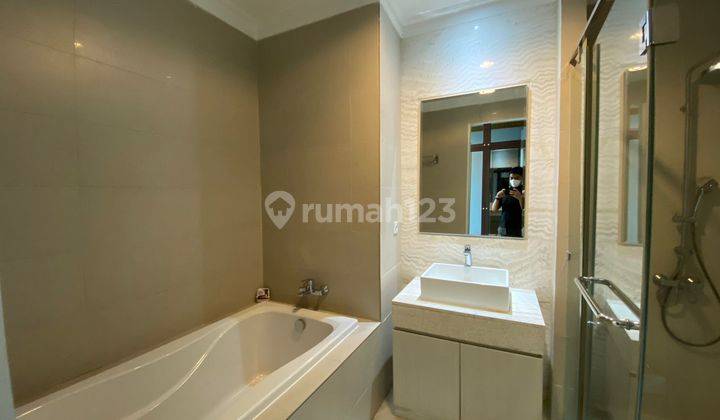 Residence 8 At Senopati 2 BR Fully Furnished MA01 