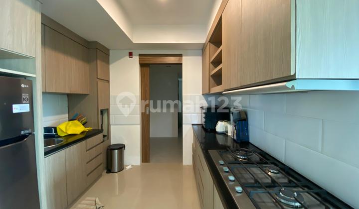 Kemang Village Residence 2 BR Furnished + Private Lift H001 2