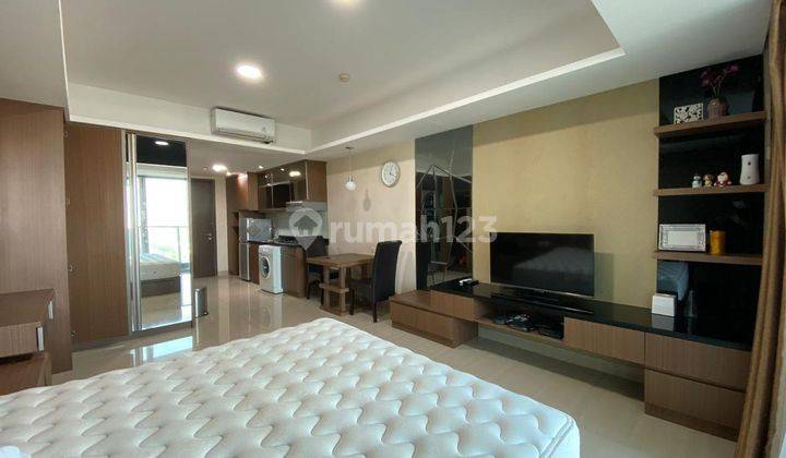 Kemang Village Residence Studio Fully Furnished H001  2