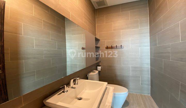 Penthouse Kemang Village 4 BR High Ceiling Furnished H001  2