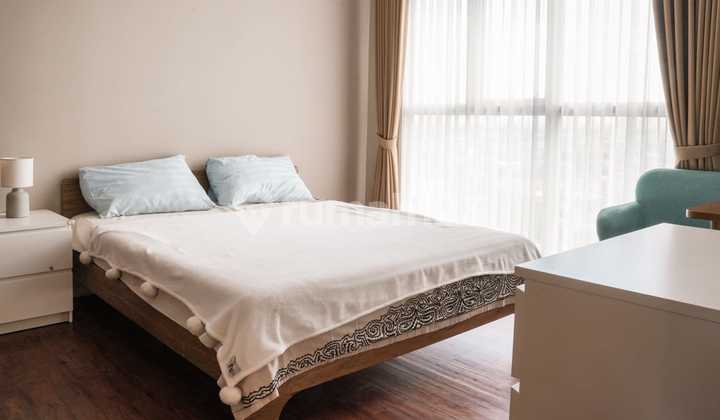 Ciputra Internasional 1BR Fully Furnished YS352 2