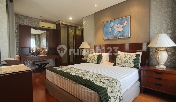 Permata Hijau Residence 3 + 1 BR Fully Furnished (Private Lift) Aa077
