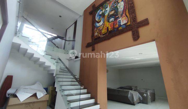 For Rent At Intercon Kebon Jeruk 2 Floor 3 BR Semi Furnished Ma01 1