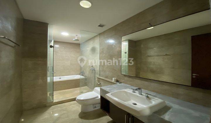 Essence Darmawangsa Apartment 3 BR Fully Furnished H001  4