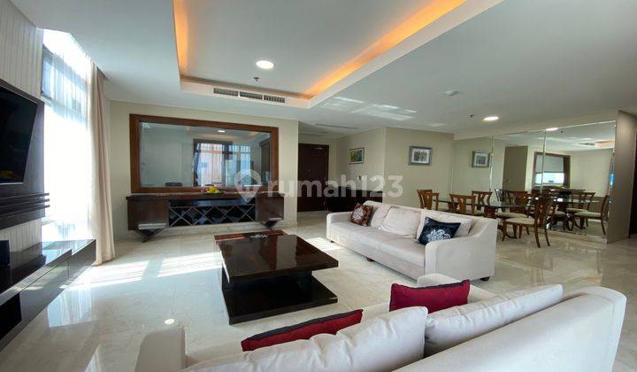 Essence Darmawangsa Apartment 3 BR Fully Furnished H001  16