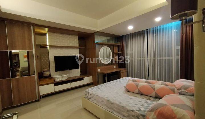 Kemang Village Residence 2 BR Fully Furnished H001  1