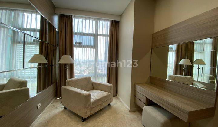 Essence Darmawangsa Apartment 3 BR Fully Furnished H001  6