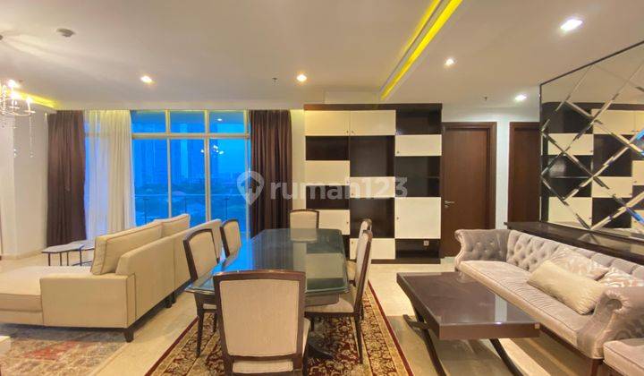 ruang keluarga essence darmawangsa apartment 3 br