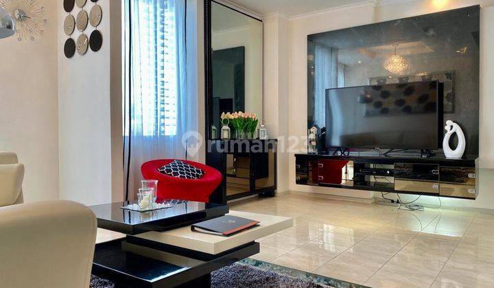 Fx Residence 2 BR + Fully Furnished RC01  2