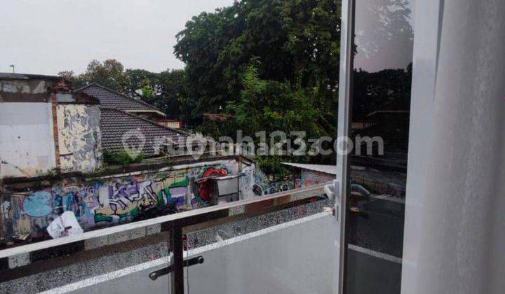 (KPR) Rumah 3 Lantai Cempaka Putih Akses 3 Mobil Besar 6