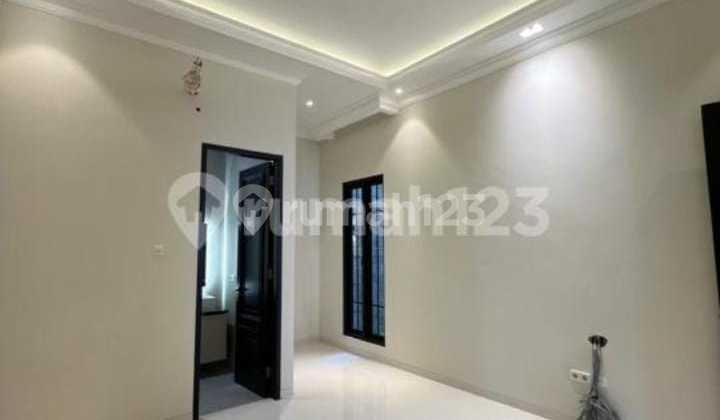 Luxury House Behind Yarsi Cempaka Putih 2