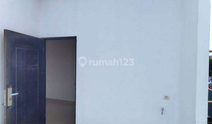 (KPR) Rumah 3 Lantai Lokasi Cempaka Putih Akses Besar 14