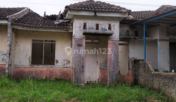 Rumah Bahan Citra Indah City Cileungsi Jonggol Bogor butuh renovasi dijual Murah untuk bangun desain sendiri 1