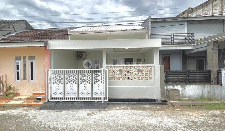 Rumah Baru Dibagun Cantik Aesthetic Siap Huni Moderen 1