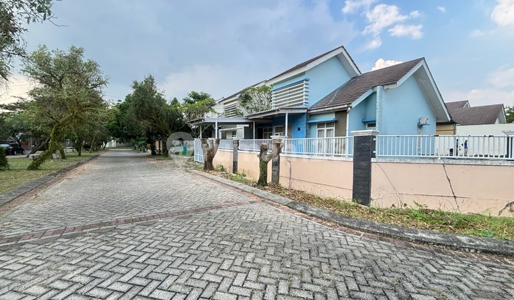 Rumah Hoek Cluster Platinum Dijual Murah Sangat Luas  2