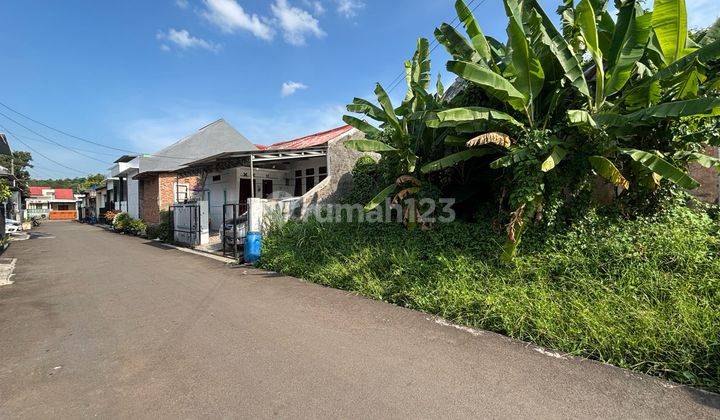 Dijual Rumah Bahan Gandeng 2 Unit Lingkungan Ramai Jalan Bagus Strategis 2