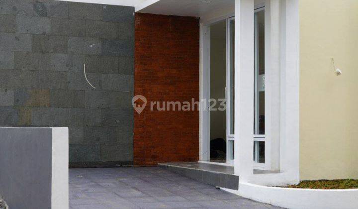 Rumah Dijual di Cibinong Bogor 2 Lantai 3 Km Rsud Cibinong 2