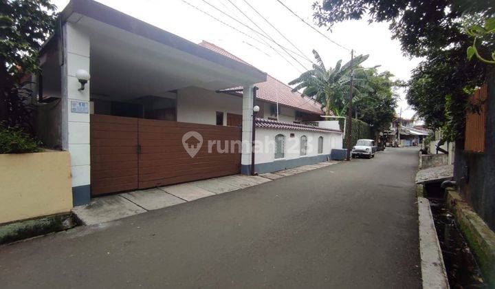 Rumah Dijual di Pancoran, Sebrang Komplek Dpr 1